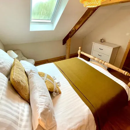 Maison Collinee *